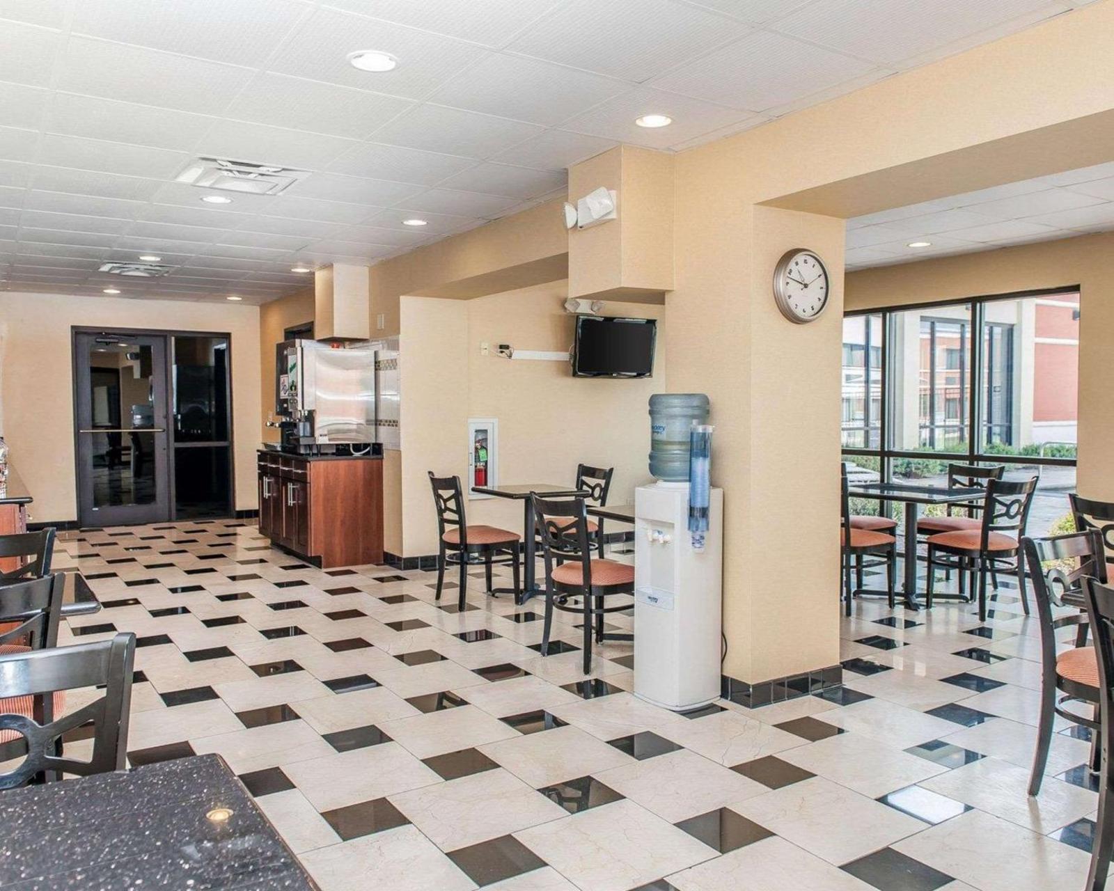 Quality Inn & Suites - Mattoon