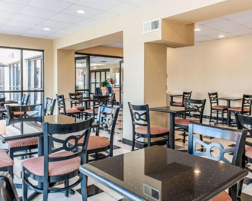 Quality Inn & Suites - Mattoon image 16