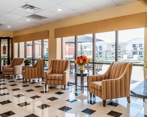 Quality Inn & Suites - Mattoon image 2