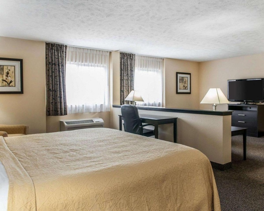 Quality Inn & Suites - Mattoon Image 23